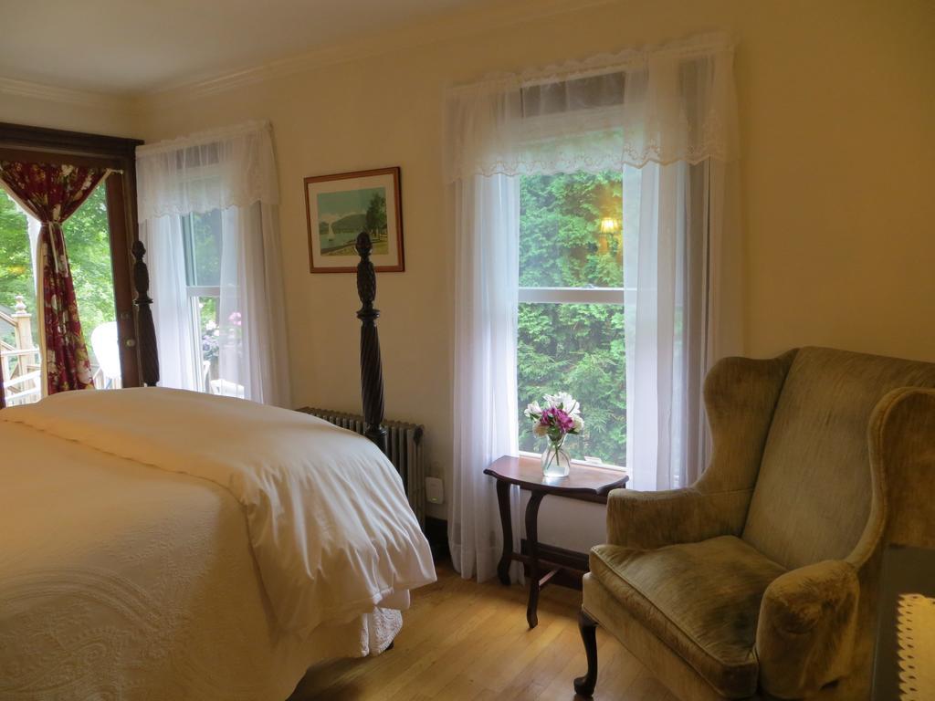 Atlantic Ark Inn Boothbay Harbor Room photo