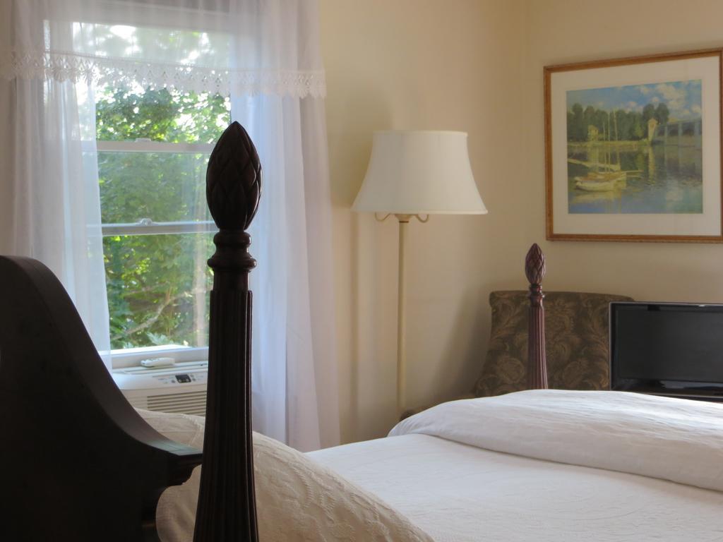 Atlantic Ark Inn Boothbay Harbor Room photo